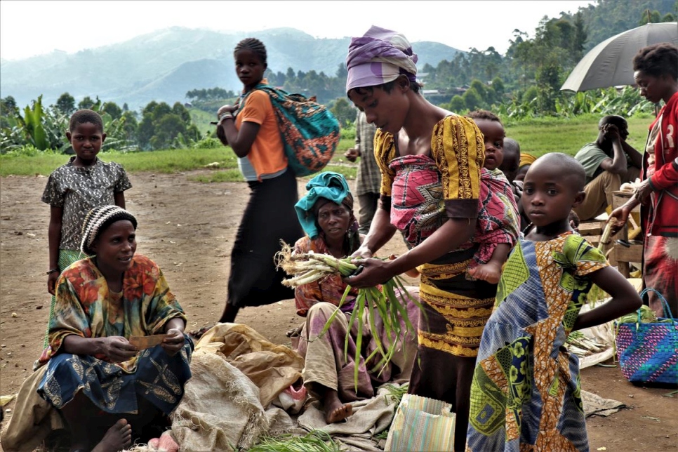 Attacks in Congo’s North Kivu province push tens of thousands to flee