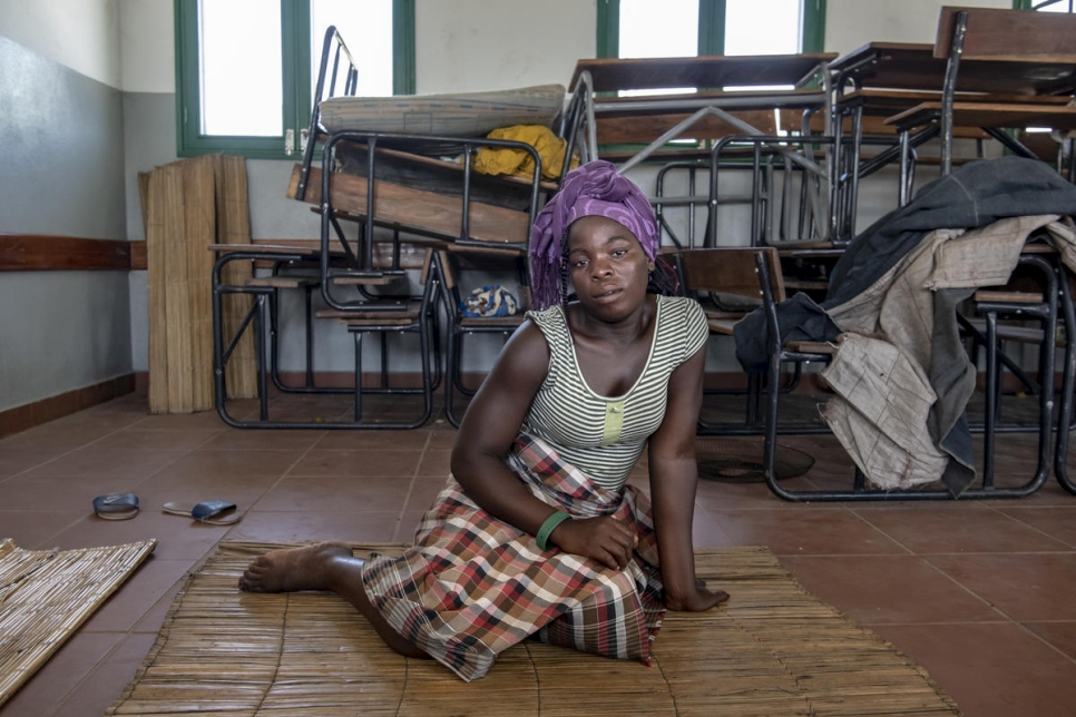 UNHCR aid for Cyclone Idai survivors arrives in Mozambique