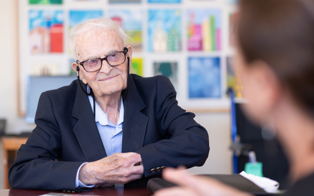 95-year-old activist, Harry Leslie Smith, dedicates life to refugee cause