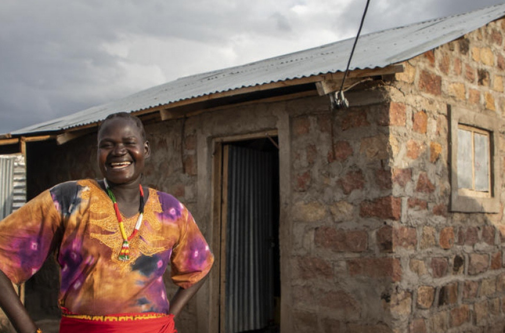 Cash for shelter programme empowers refugees and their hosts in Kenya