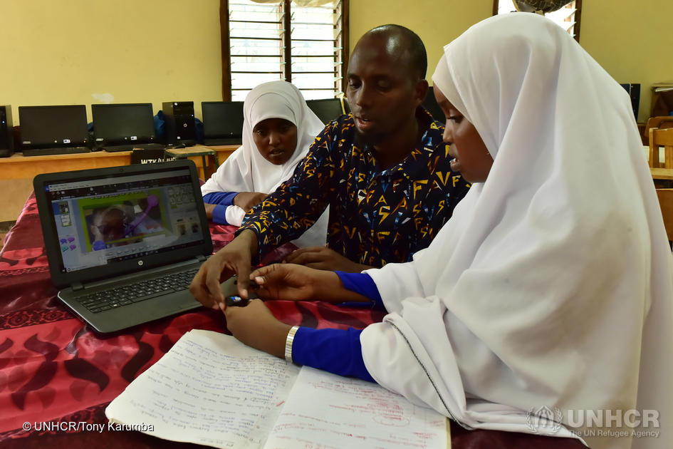 Kenya. UNHCR helps young father study at Canadian university