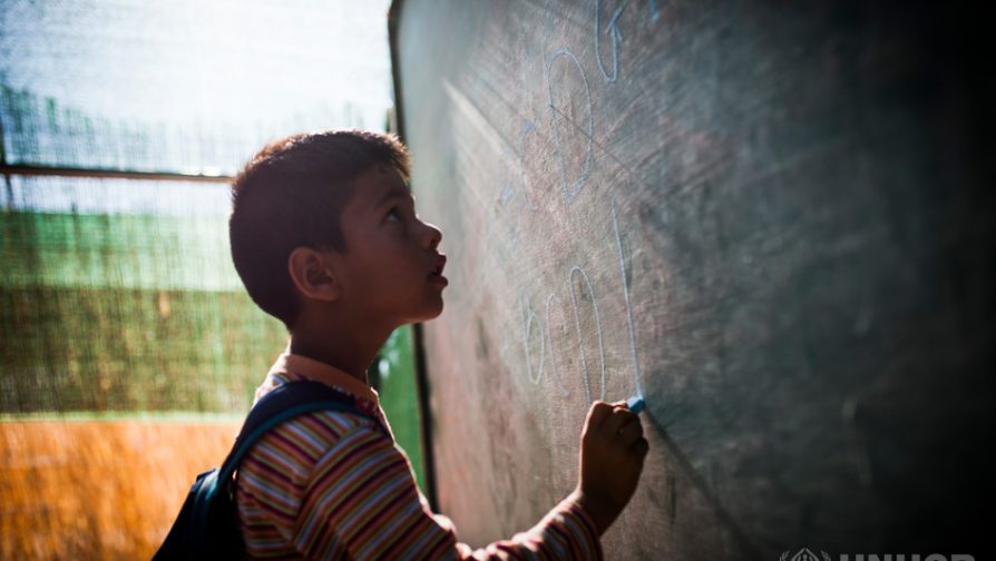 Νέα έκθεση της Υ.Α. : Η εκπαίδευση των παιδιών-προσφύγων σε κρίση
