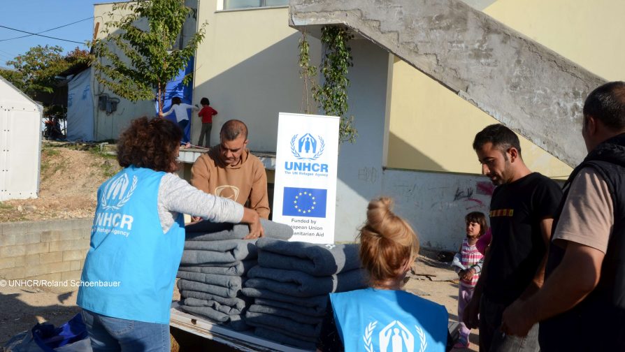 Η Ύπατη Αρμοστεία διανέμει πάνω από 200.000 είδη για το χειμώνα