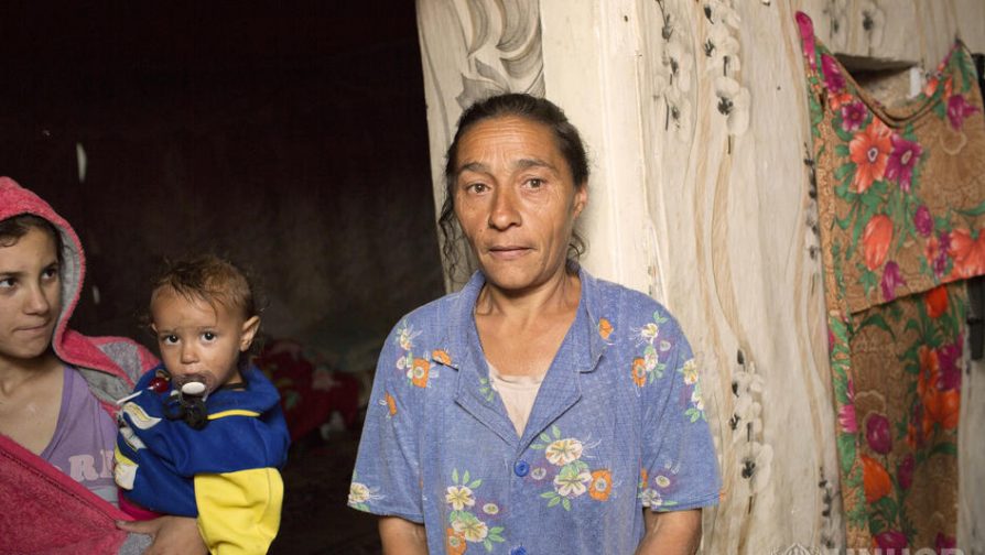 Many Roma families are particularly vulnerable in the current crisis of COVID-19