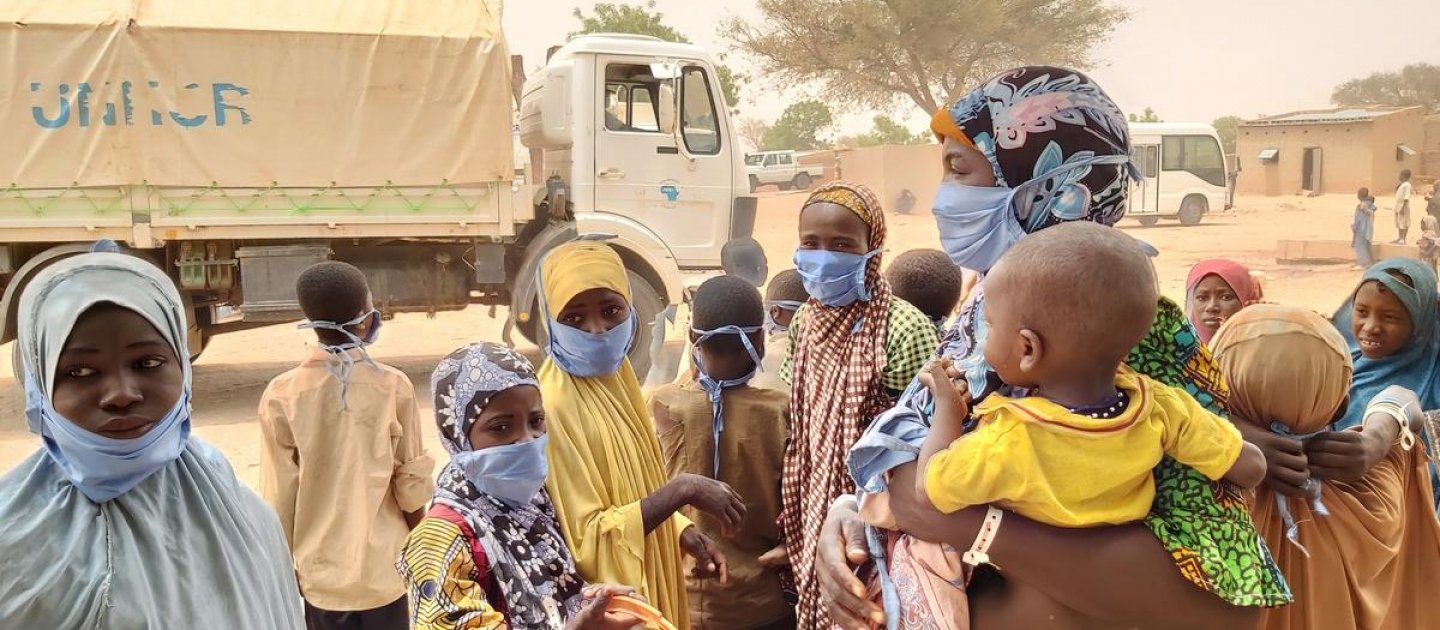 Des réfugiés nigérians sont transférés en juin dans un village soutenu par le HCR et le gouvernement, Dan Dadji Makaou, au Niger, où ils ont trouvé refuge après avoir subi des attaques contre leurs foyers.