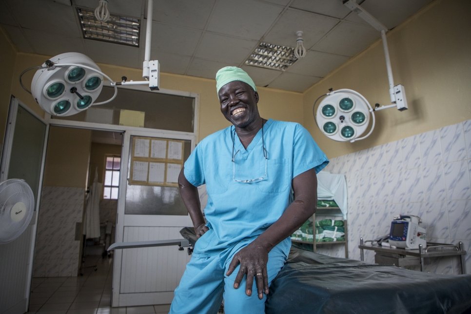 Dr Evan Atar Adaha, un chirurgien sud-soudanais, est lauréat 2018 de la distinction Nansen du HCR pour les réfugiés.