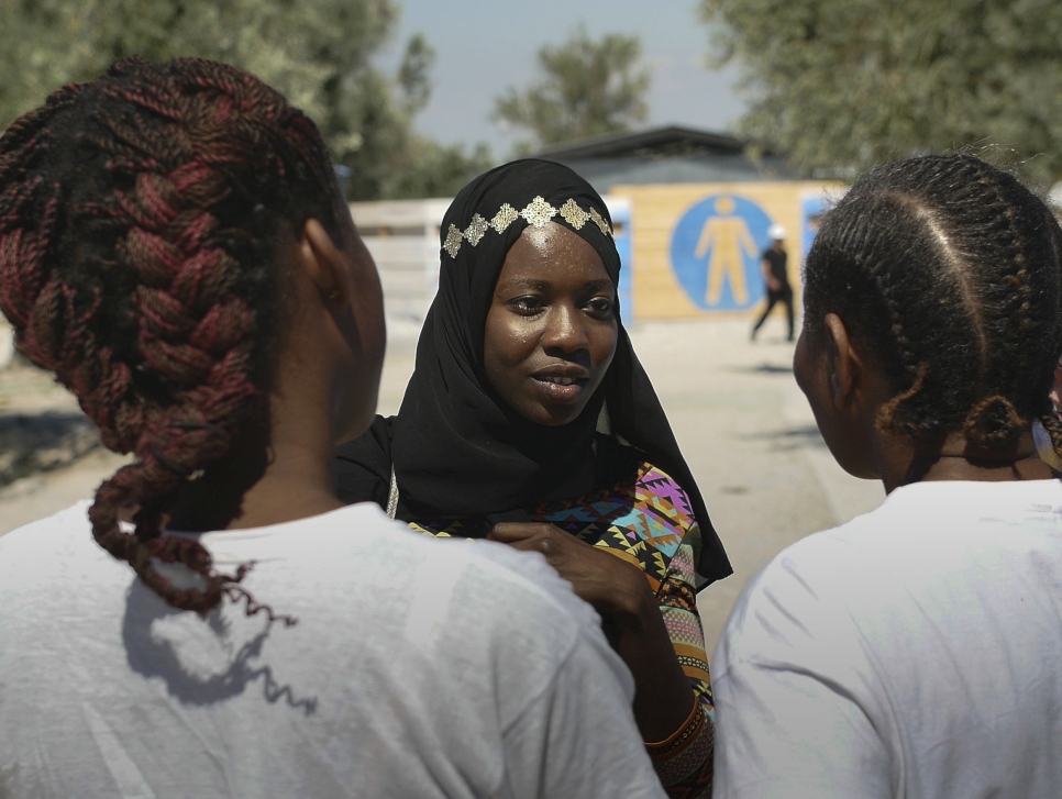 Emi meets refugees at Kara Tepe camp