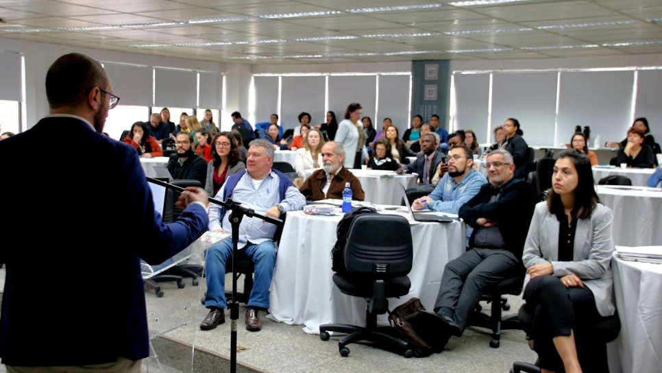 En ella participaron empresarios, gestores públicos y organizaciones de la sociedad civil de Paraná.