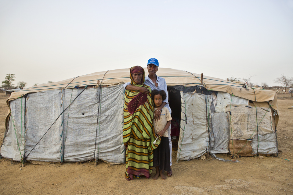 Burkina Faso / Rokia Traore in Goudoubo Refugee camp