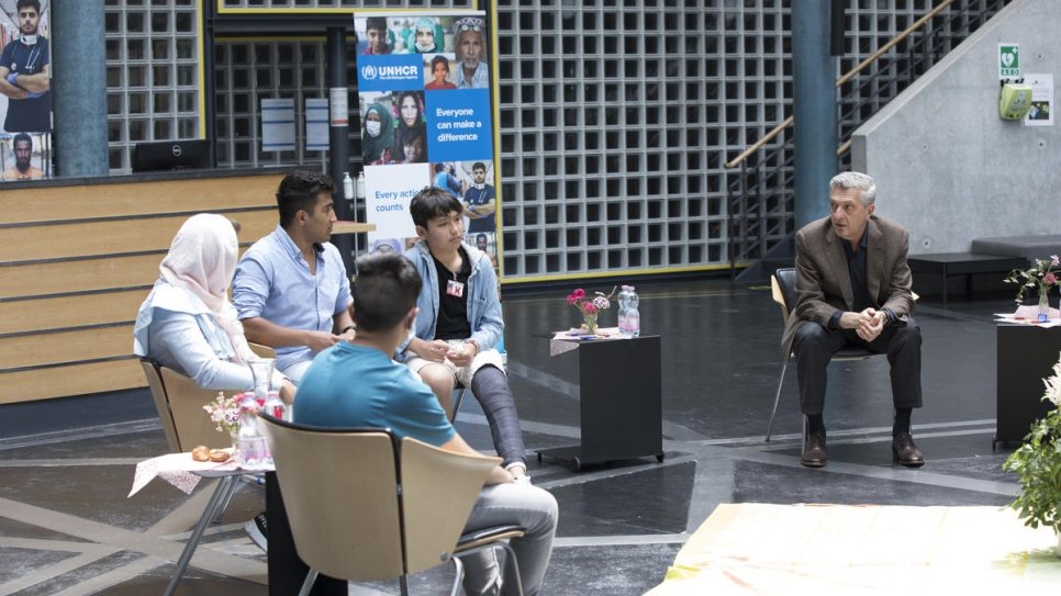 Filippo Grandi chats with unaccompanied and separated children from Afghanistan now living in Switzerland. The newly arrived children were reunited with siblings already living in Switzerland.