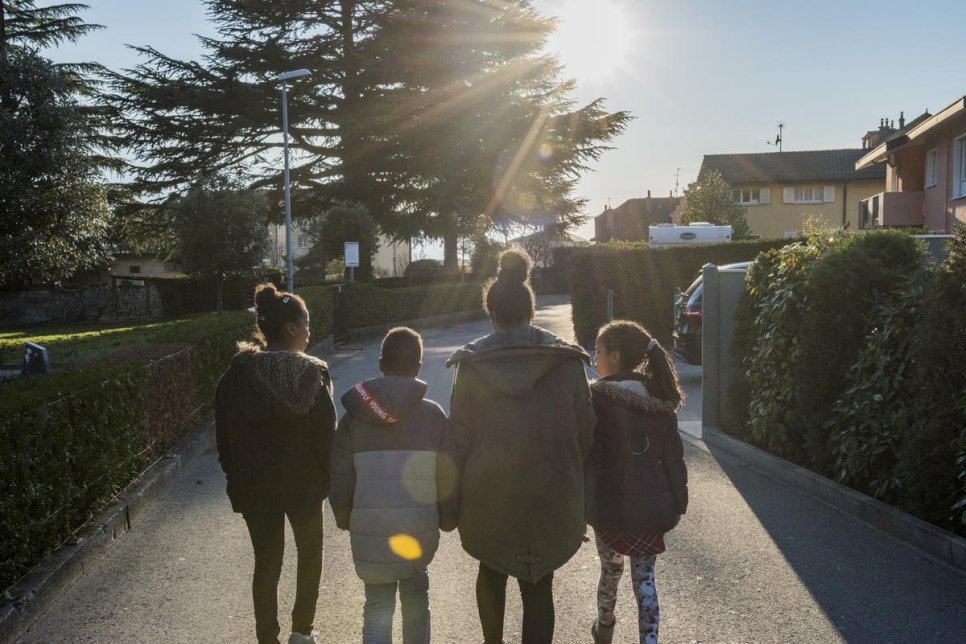 Switzerland. Family reunited after kids who crossed desert were captured in Libya