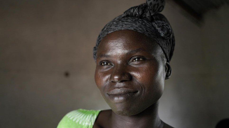 Asha Rose Sillah est une réfugiée du Soudan du Sud vivant en Ouganda et l'une des dirigeantes d'un groupement de femmes de l'installation de Bidibidi. 