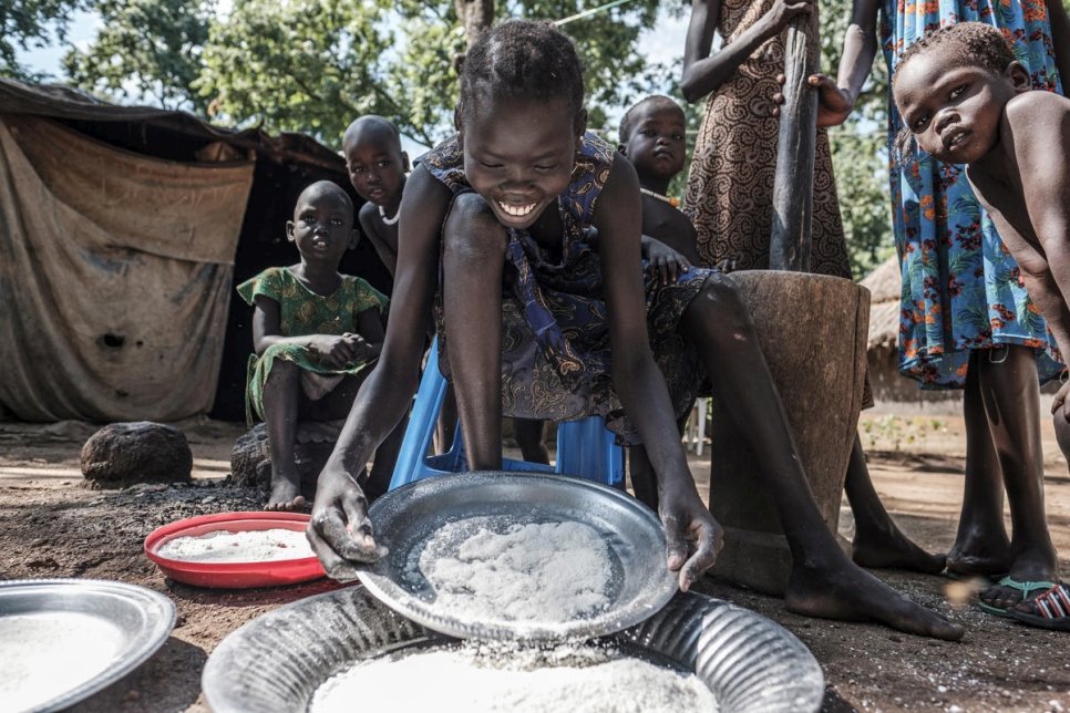 Ethiopia. Young South Sudanese refugees desperate to access education