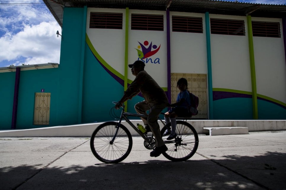 El Salvador. Safe haven for children at risk from street gangs