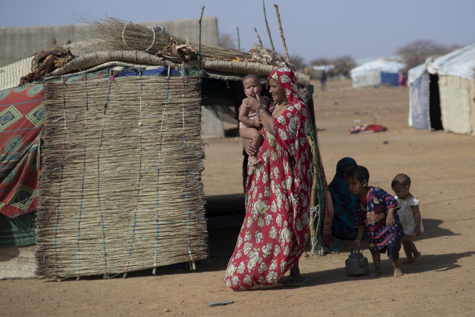 Burkina Faso. UN High Commissioner for Refugees visits Goudoubou camp