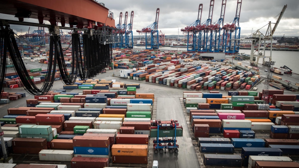 HHLA Terminal Container Burchardkai – the largest and oldest facility for container handling in the Port of Hamburg.