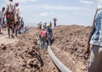 Kenya. Water pipeline supplies new refugee camp