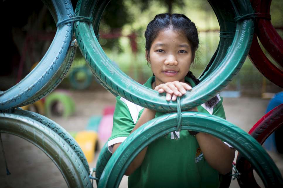 تيدا أرنغي، من قبيلة آخا الإثنية، كانت من عديمي الجنسية إلى أن حصلت على الجنسية التايلاندية منذ أربعة أعوام. 