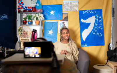 Islandijoje gyvenanti „YouTube“ įrašų autorė iš Somalio įkvepia jaunas merginas visame pasaulyje.