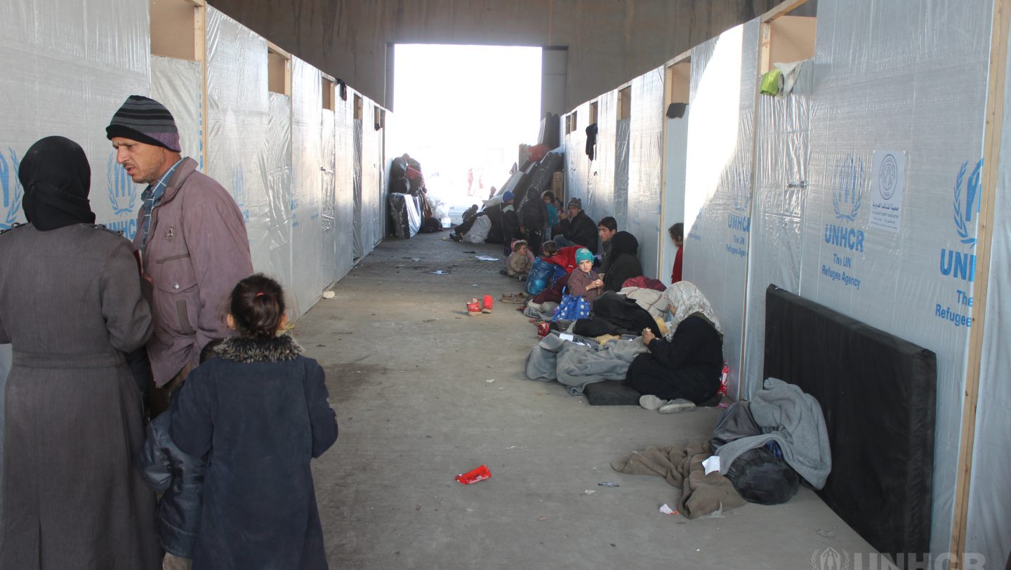 Families arriving from East Aleppo to Mahalej shelter