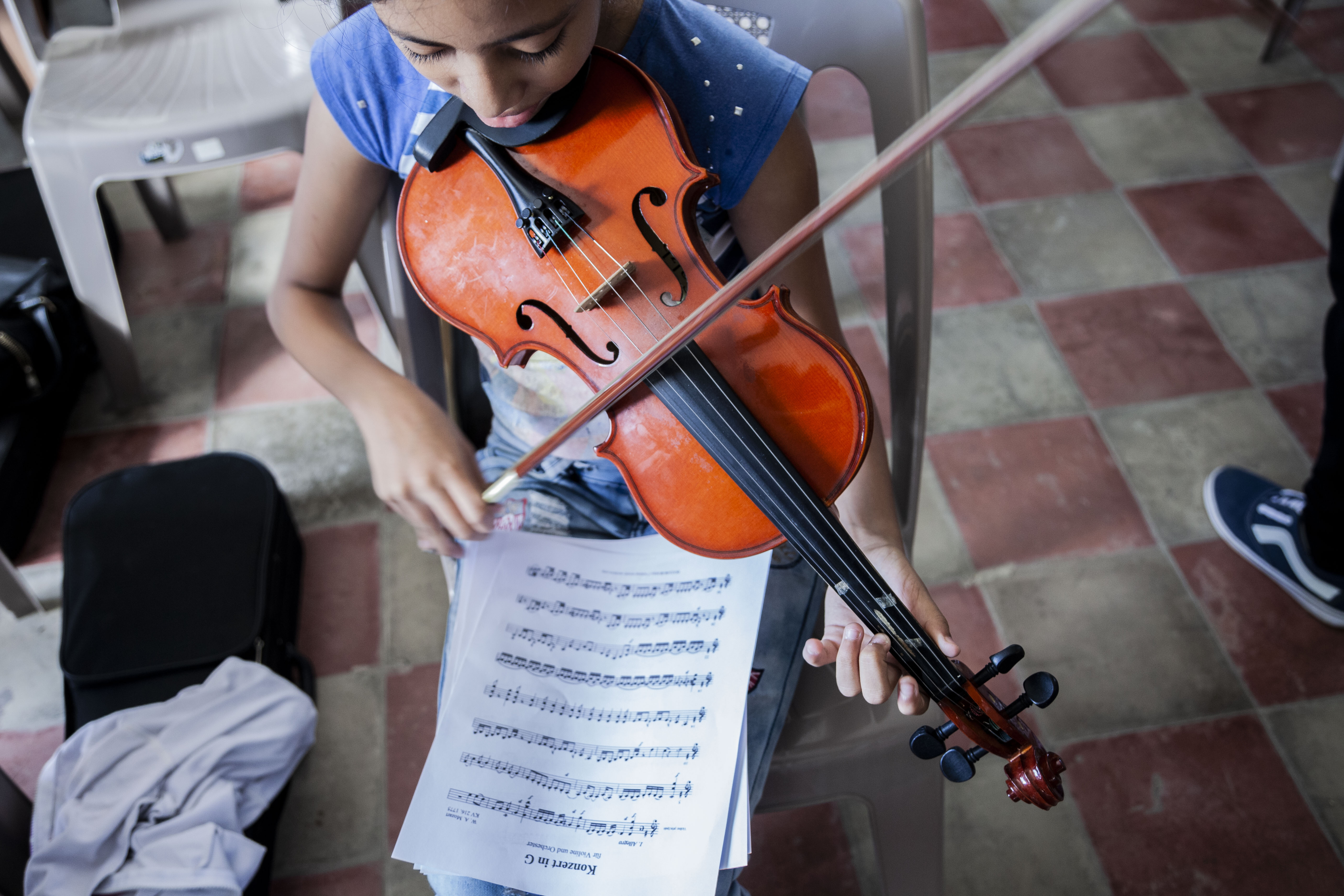 A girl plays the violin