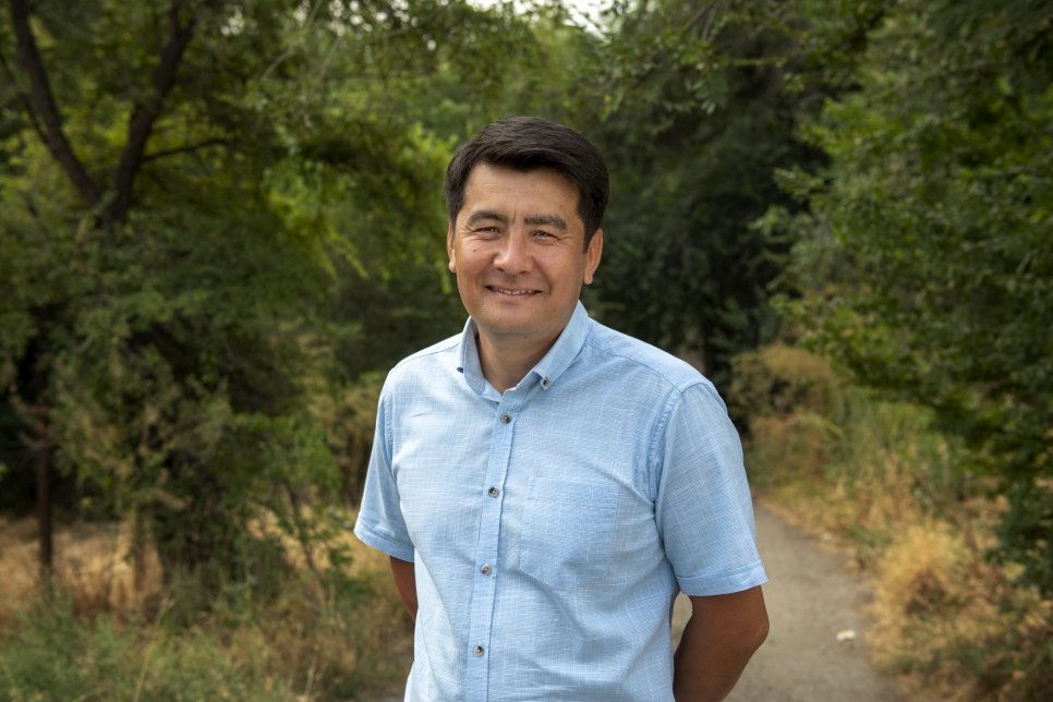 Azizbek Ashurov, a lawyer, whose work has supported the efforts of the Kyrgyz Republic in becoming the first country in the world to end statelessness, is the 2019 UN Refugee Agency's Nansen Refugee Award winner.