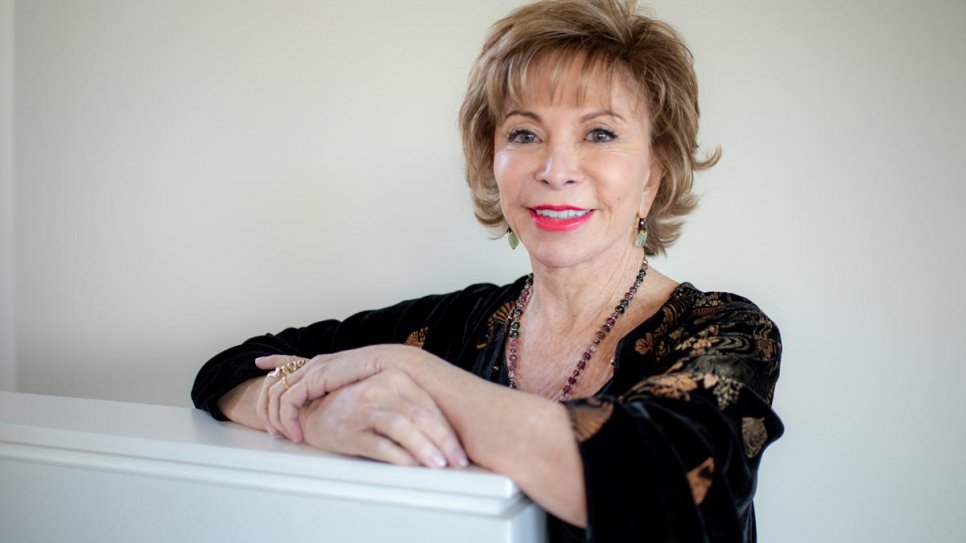 Chilean novelist Isabel Allende delivered a very personal keynote speech about her family's history of displacement at the virtual Nansen Award ceremony.