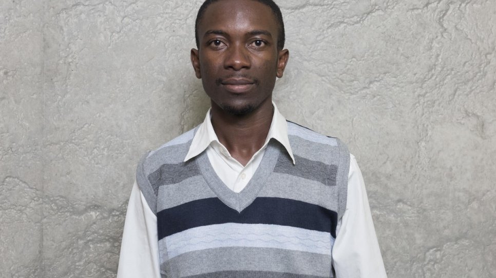 Barthelemy Mwanza est un réfugié congolais vivant au Zimbabwe dans le camp de réfugiés de Tongogara. Il est le coprésident du Conseil consultatif mondial de la jeunesse du HCR. 