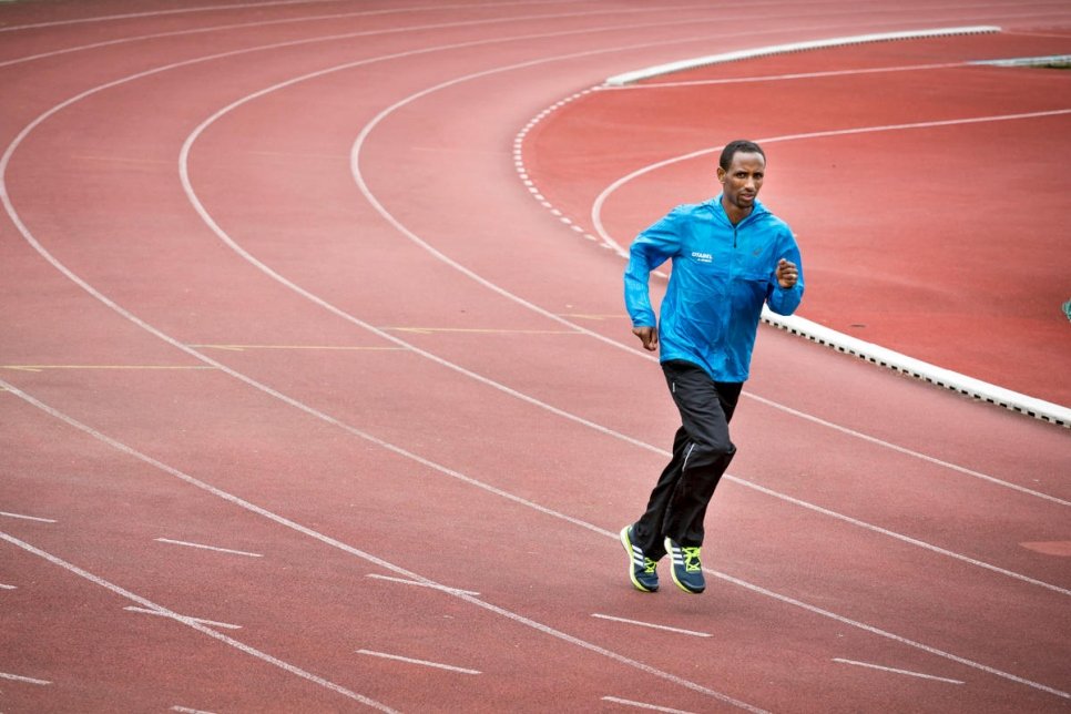 Au Luxembourg, en mai 2016, le marathonien éthiopien Yonas Kinde s'entraîne pour les Jeux olympiques de Rio 2016. 