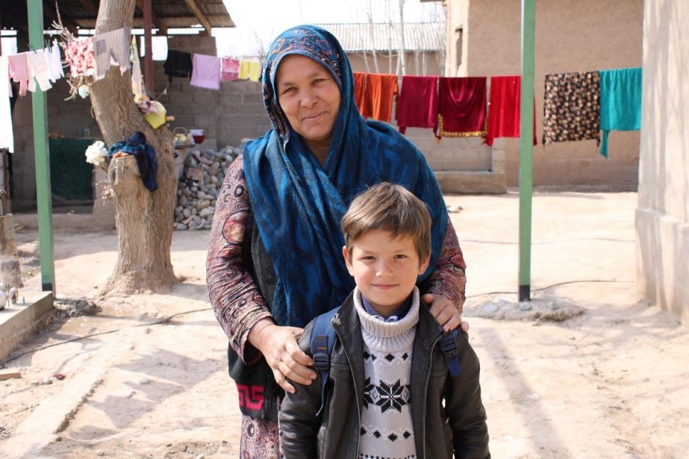 UNHCR welcomes Tajikistan’s new law tackling statelessness