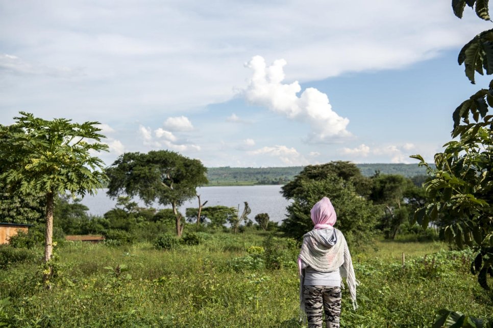 Samrawit and other refugees at UNHCR's Emergency Transit Centre in Gashora, Rwanda receive counselling and psychosocial support. 

