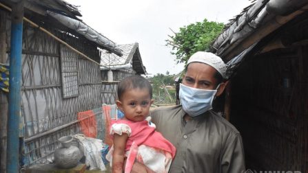 Rohingya vluchtelingen helpen dag in dag uit mee om verspreiding van het coronavirus tegen te gaan