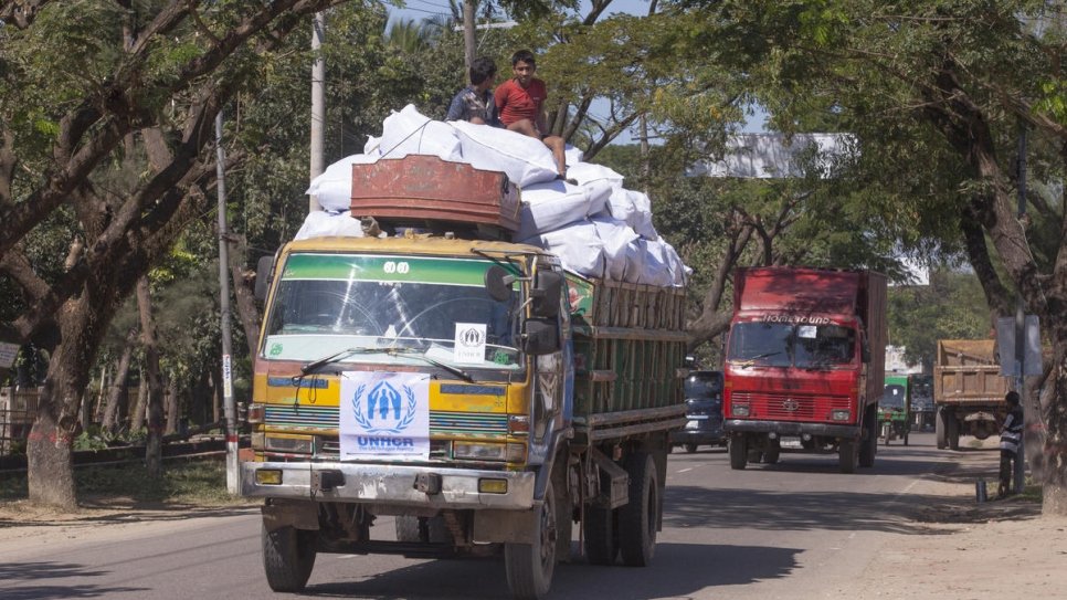 Core relief supplies from UNHCR's facility in Cox's Bazar, Bangladesh, being taken into the refugee camps.