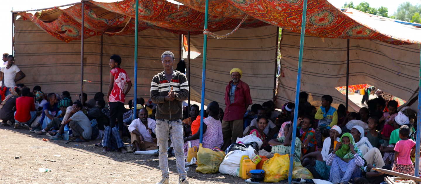 Des Ethiopiens, qui ont fui leurs foyers du fait des violences continues, sont ici photographiés dans un camp de réfugiés dans la région frontalière de Hamdait (Etat de Kassala) à l'est du Soudan. 12 novembre 2020. 