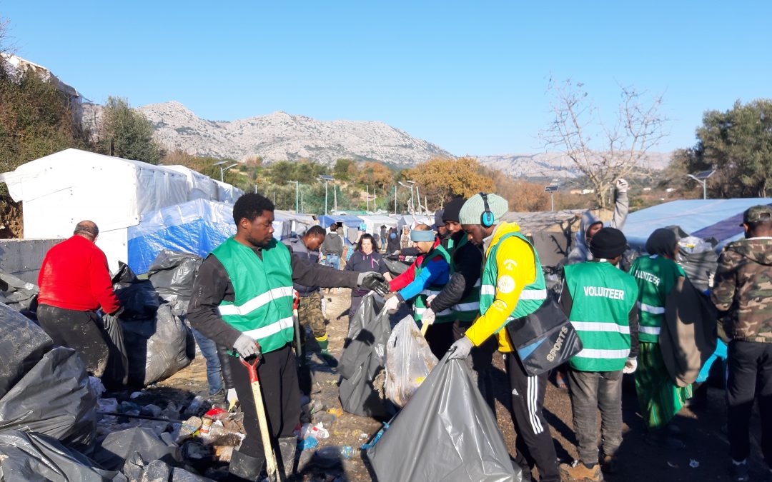 Εθελοντές πρόσφυγες στη Χίο κάνουν τη διαφορά για τις κοινότητές τους
