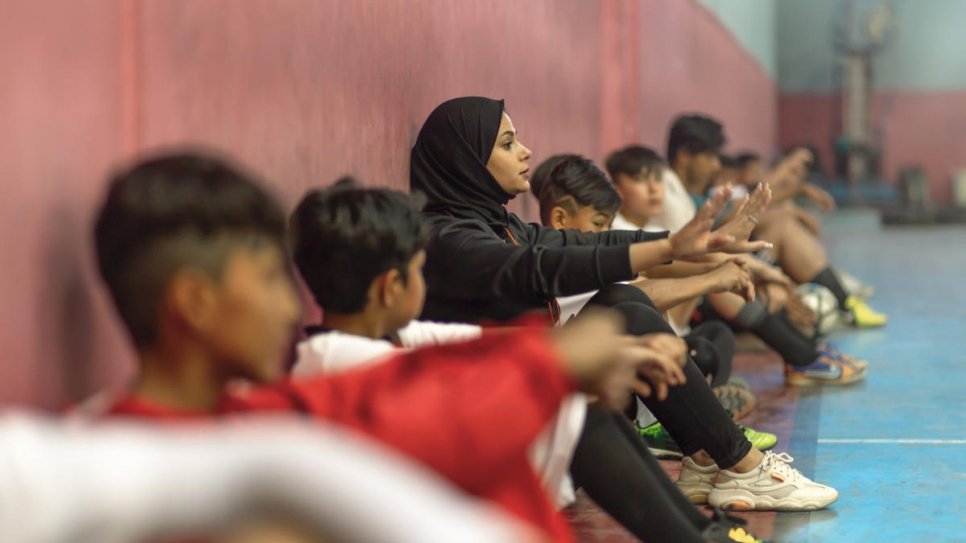 Rozma est convaincue que le sport est le meilleur moyen d'aider les enfants en situation de vulnérabilité à s'ouvrir. 