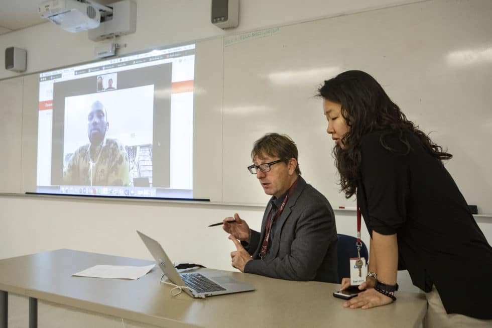 L’apprentissage en ligne permet aux réfugiés de suivre des études supérieures