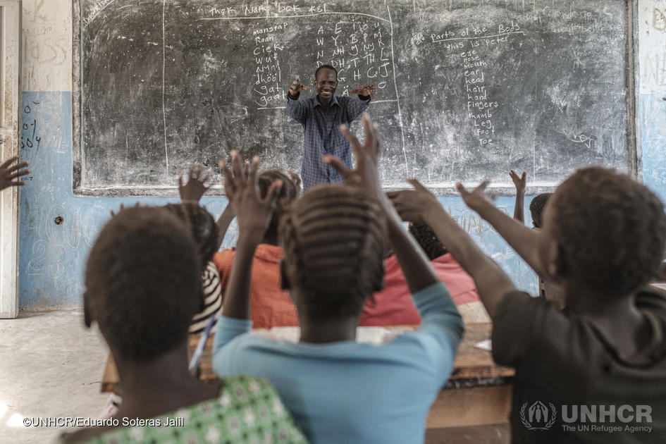 Rapport du HCR : L’éducation des réfugiés gravement menacée par le Covid-19 – la moitié des enfants réfugiés dans le monde ne sont pas scolarisés