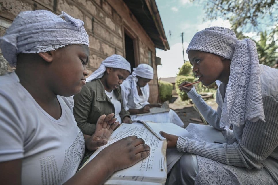 UNHCR applauds Kenya’s decision to resolve the statelessness of the Shona and other communities