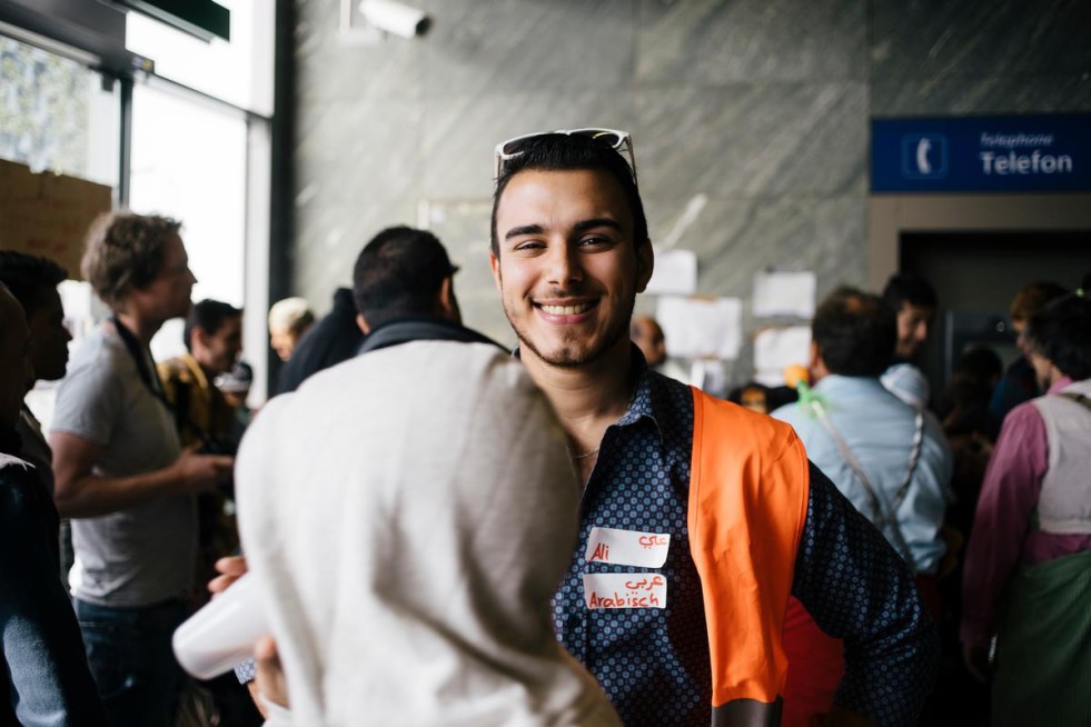 Ali, from Syria, is a volunteer translator in Vienna. He helps refugees to find their way to trains but he also helps them to get medical help or legal assistance. 