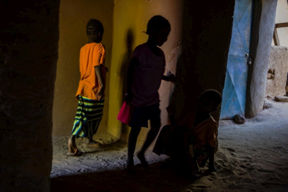 Young children play in the city of Gao, Mali, February 2019.