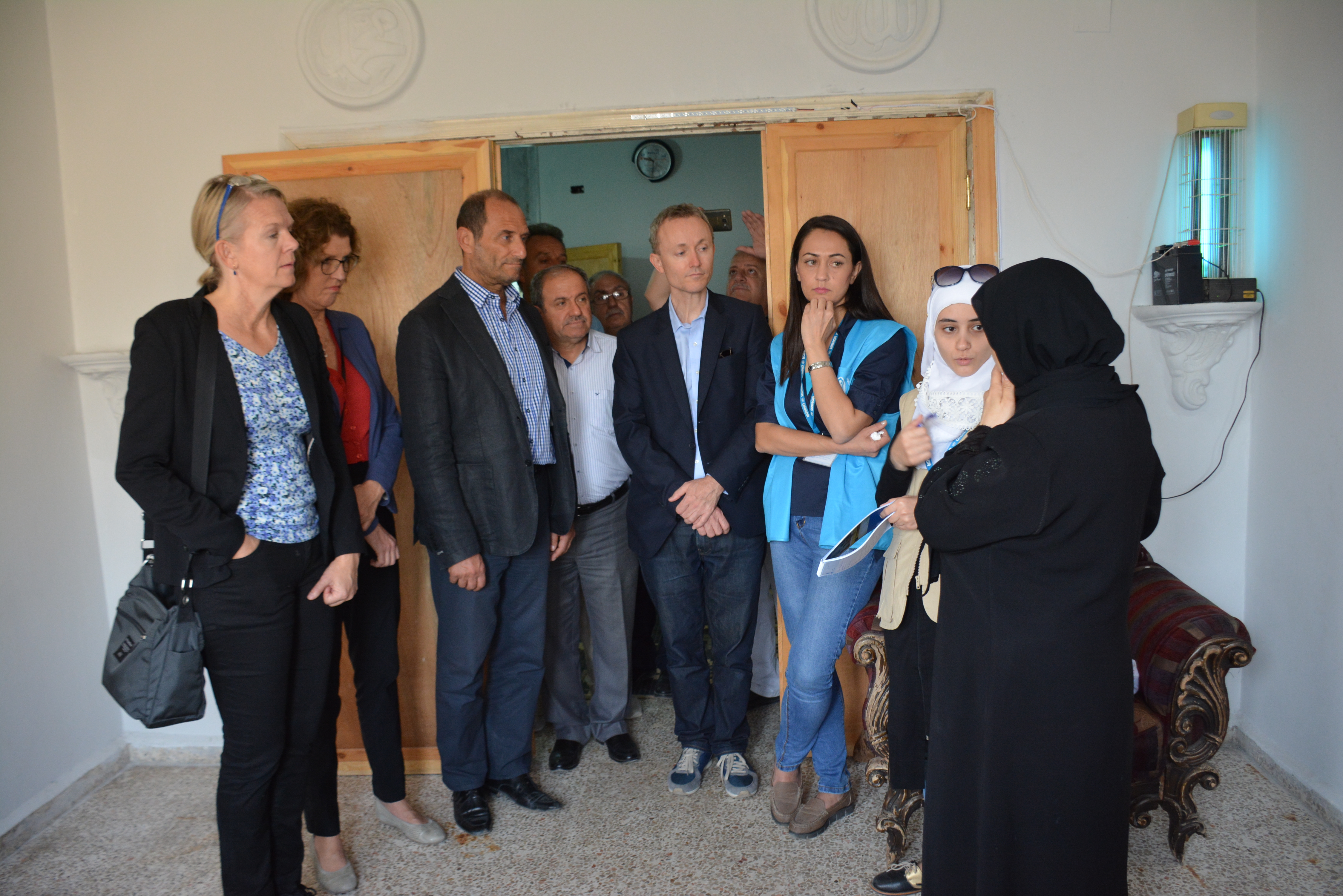 Norwegian delegation meets displaced Syrians in Homs city