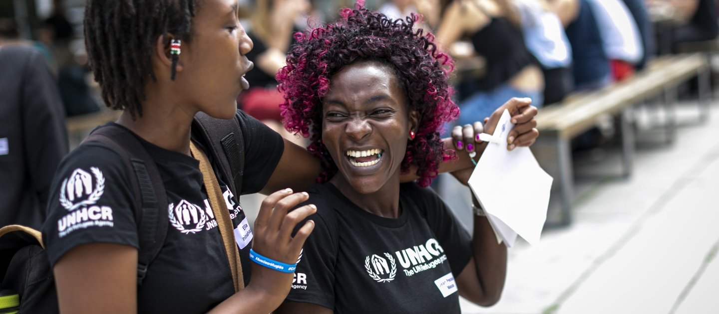 A l'occasion de la Journée mondiale du réfugié, le HCR rend hommage au courage des personnes qui ont été contraintes de fuir la guerre et la persécution, ainsi qu'aux personnes qui, à travers le monde entier, ont accueilli des réfugiés au sein de leur communauté.