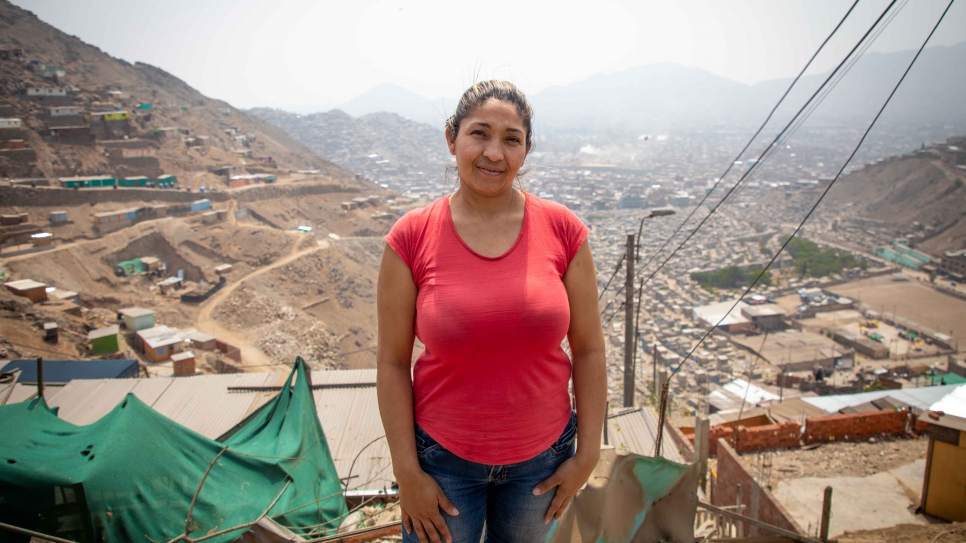 Las mujeres refugiadas y migrantes enfrentan retos adicionales por el hecho de ser mujer.