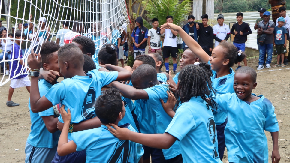 Los niños y niñas de la comunidad de Palestina han podido compartir e integrarse con otras comunidades de la zona que están interesadas en participar de las iniciativas deportivas.