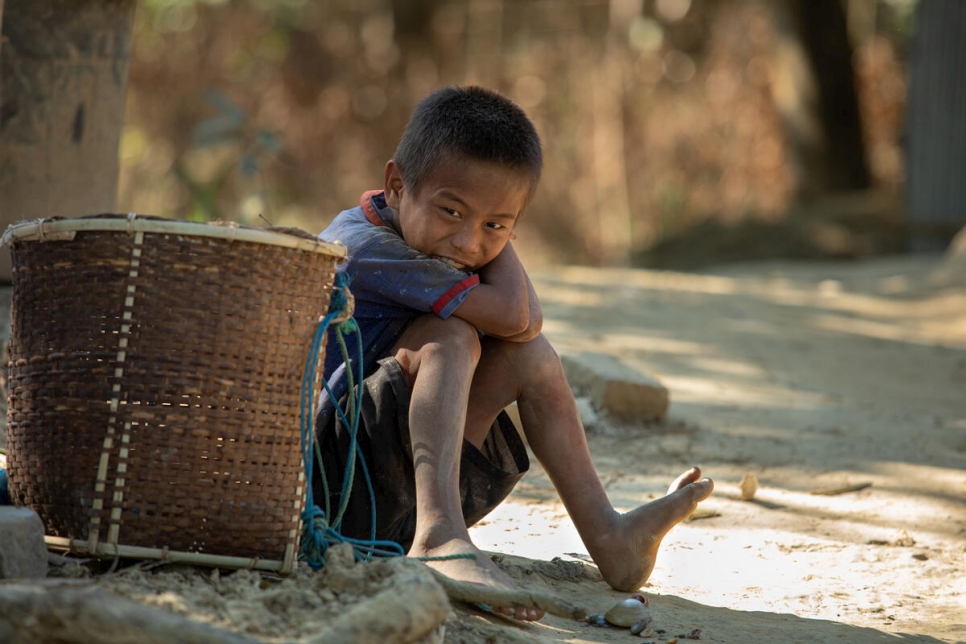 Le HCR appelle à un soutien international renouvelé en faveur des réfugiés rohingyas et des Bangladais vivant dans les communautés d'accueil environnantes dans le district de Cox's Bazar. 