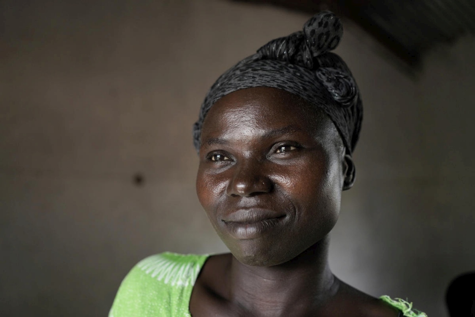 Asha Rose Sillah es una refugiada sursudanesa que vive en Uganda y lidera un grupo de mujeres. 