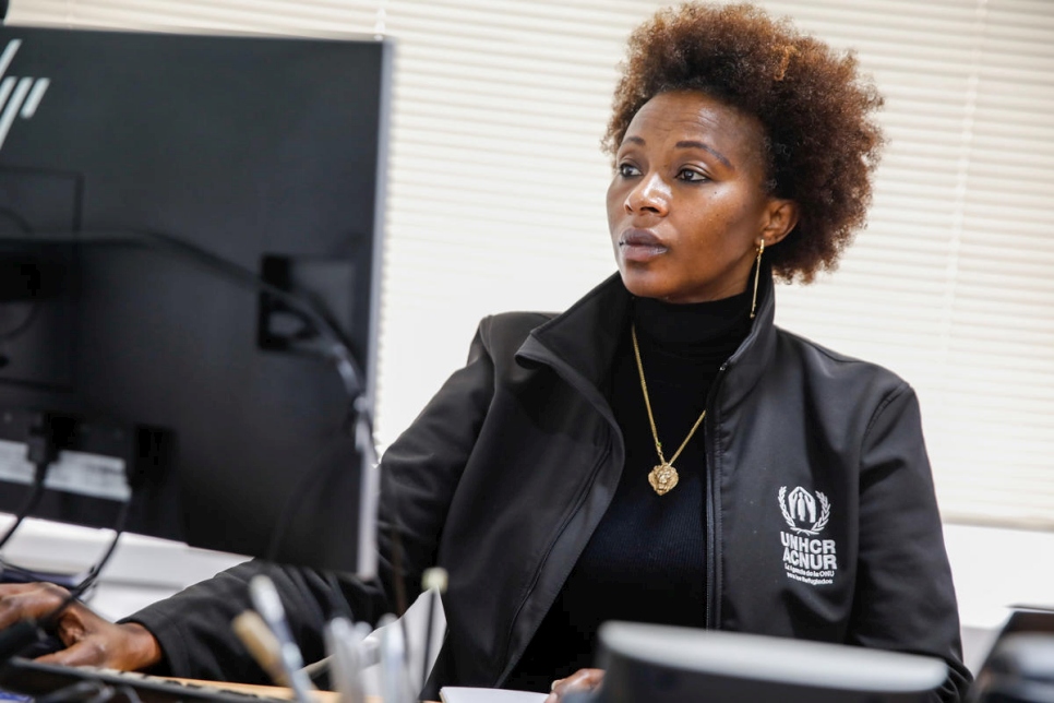 Juliette Murekeyisoni, coordinadora senior en el terreno del ACNUR, trabaja en Lima. 