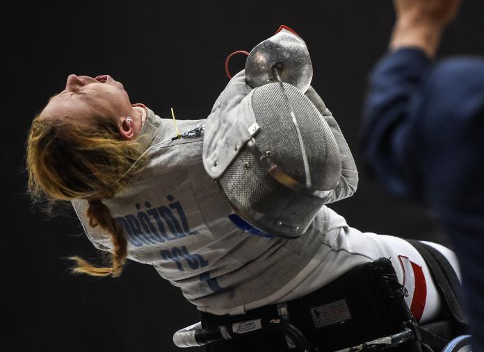 Polish wheelchair fencer Kinga Drozdz screams in joy