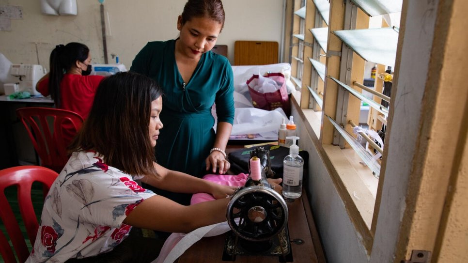 As well as running the online support groups, Deborah helps run a sewing workshop for refugee women. The women learn sewing skills to enhance their self-reliance and make them less vulnerable to gender-based violence.